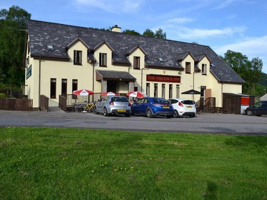Tailrace Inn キンロックリーバン エクステリア 写真