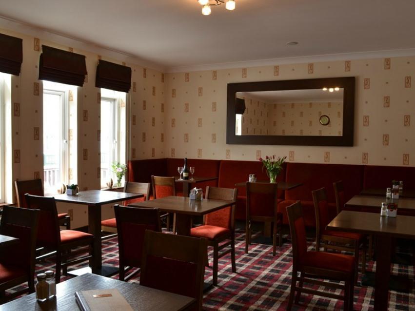 Tailrace Inn キンロックリーバン エクステリア 写真